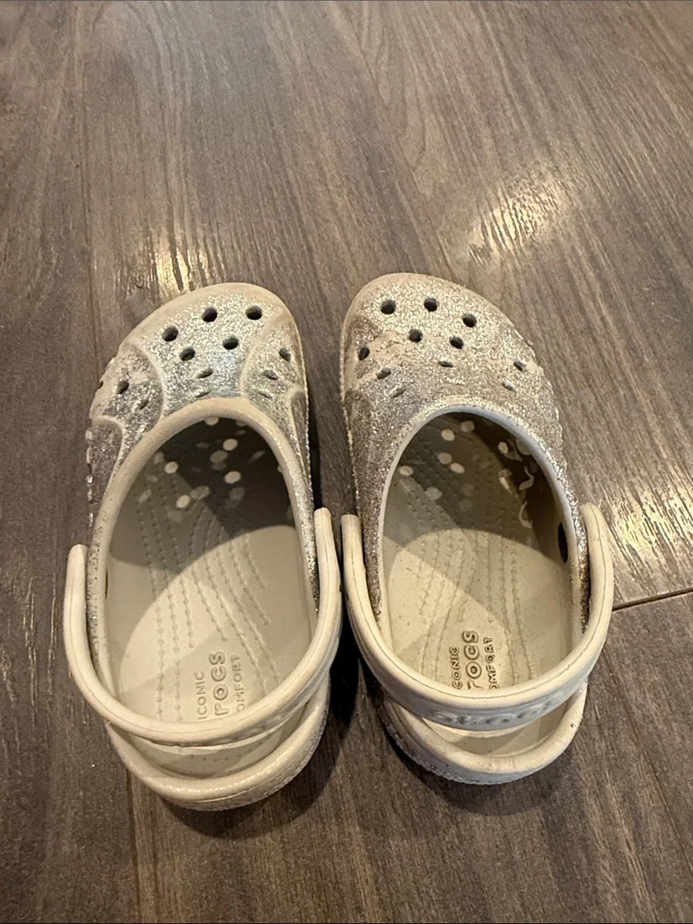 CROCS Kids Glitter Clogs - Silver Glitter size C9 7:21